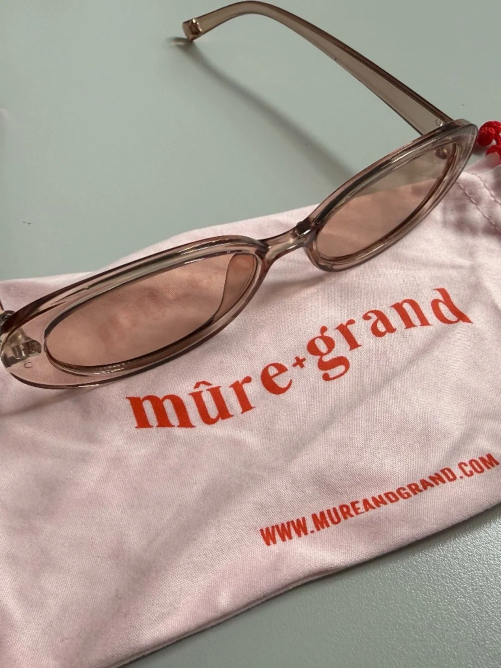 mure + grand Hamptons Cottage Slim Oval Frame Sunglasses Color: Blush